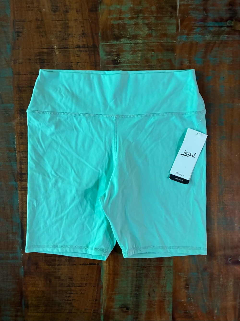 Lezat brand eco-active made in USA high-waisted biker shorts mint green XL